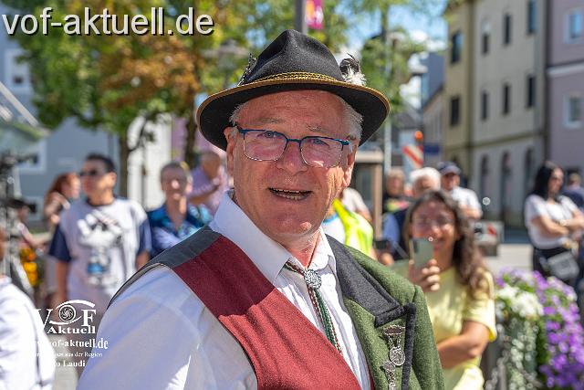 Foto Laudi_ Volksfestzug-10.jpg
